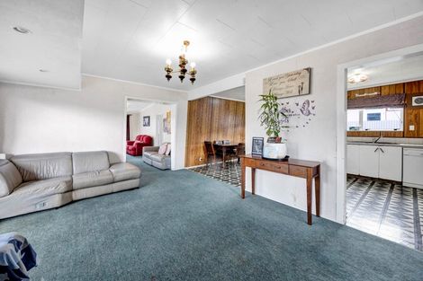 Photo of property in 1 County Drive, Hawera, 4610