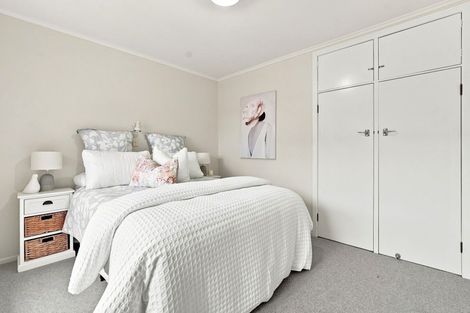 Photo of property in 1/497 Beach Road, Murrays Bay, Auckland, 0630