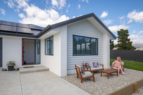 Photo of property in 10 Sequoia Close, Alexandra, 9320