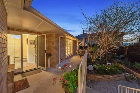 Photo of property in 2 Corrin Street, Melville, Hamilton, 3206