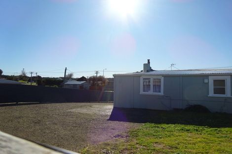 Photo of property in 46 Pratt Avenue, Foxton Beach, Foxton, 4815