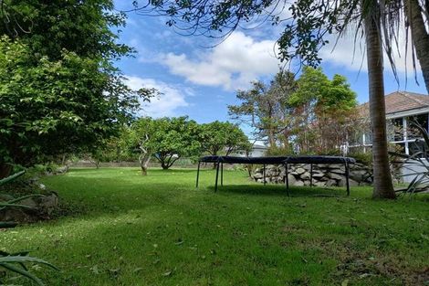 Photo of property in 27 Whaka Street, Maungaturoto, 0520