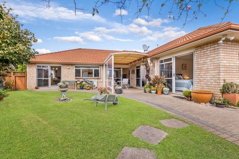 Photo of property in 7 Highfields Terrace, Henderson, Auckland, 0612