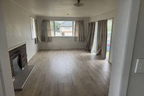 Photo of property in 85 Vodanovich Road, Te Atatu South, Auckland, 0610