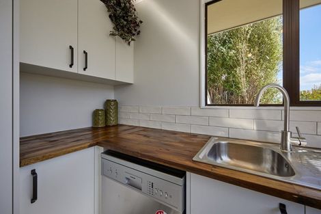 Photo of property in 37a Kotare Place, South Bay, Kaikoura, 7300