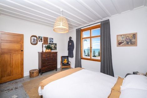 Photo of property in 16 Brewster Street, Bluff Hill, Napier, 4110