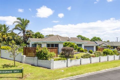 Photo of property in 1 Ryegrass Dell, Welcome Bay, Tauranga, 3112