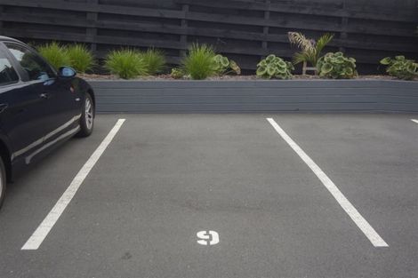 Photo of property in 9/32 Blockhouse Bay Road, Avondale, Auckland, 1026