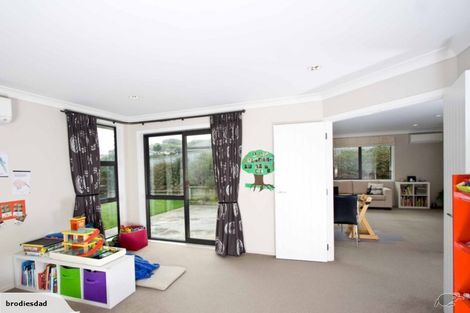 Photo of property in 160 Woodman Drive, Tawa, Wellington, 5028