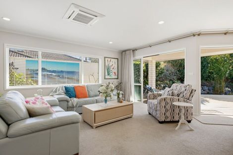 Photo of property in 37 Santa Monica Drive, Papamoa Beach, Papamoa, 3118