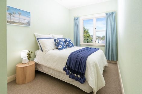 Photo of property in 25 Omar Street, Khandallah, Wellington, 6035