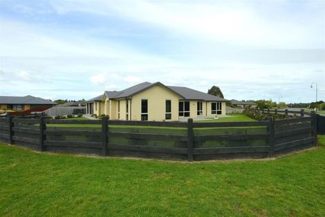 Photo of property in 2 Binyon Place, Rolleston, 7614