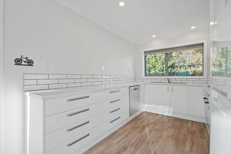 Photo of property in 13 Patterson Terrace, Halswell, Christchurch, 8025