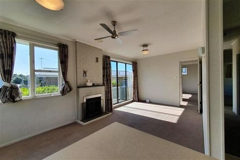 Photo of property in 1/26 Becroft Drive, Forrest Hill, Auckland, 0620
