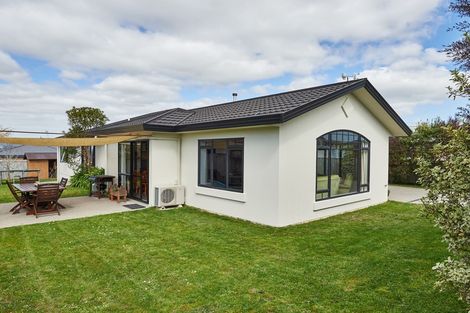Photo of property in 87 Parnell Heights, Kelvin Grove, Palmerston North, 4414