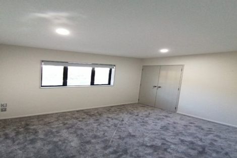 Photo of property in 21 Bangla Place, Massey, Auckland, 0614
