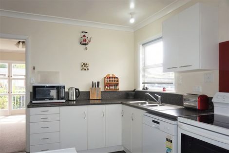 Photo of property in 35 Graham Street, Levin, 5510