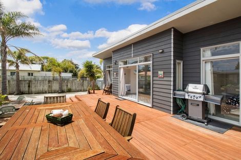 Photo of property in 17a Leo Street, Waihi Beach, 3611