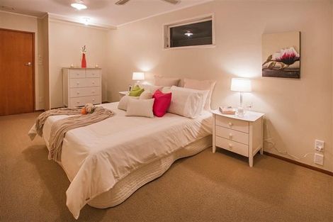 Photo of property in 115 Gossamer Drive, Pakuranga Heights, Auckland, 2010