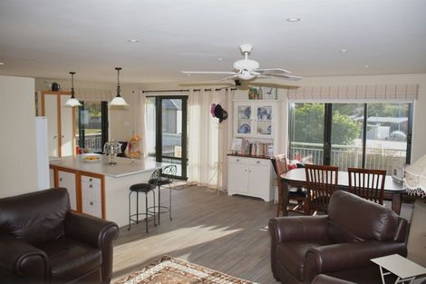 Photo of property in 832 Wainui Main Road, Wainui, Akaroa, 7582