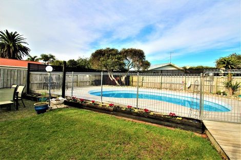 Photo of property in 18 Hawea Place, Tikipunga, Whangarei, 0112