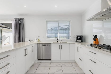 Photo of property in 84 Cumberland Drive, Flagstaff, Hamilton, 3210