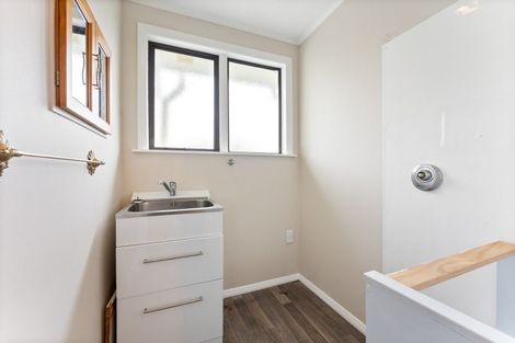 Photo of property in 8 Tudor Road, Pahiatua, 4910