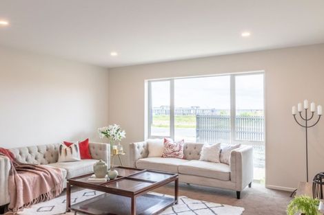 Photo of property in 2 Paiaka Place, Rototuna North, Hamilton, 3210