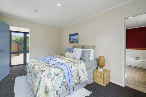 Photo of property in 20 Realm Drive, Paraparaumu, 5032