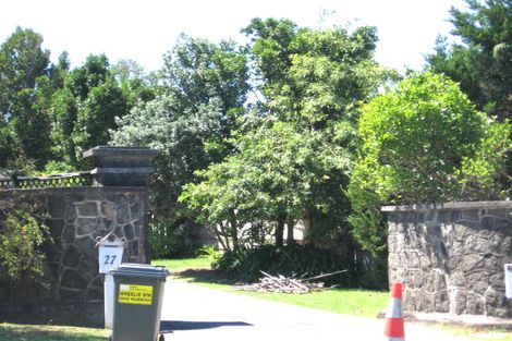 Photo of property in 1/27 East Coast Road, Milford, Auckland, 0620