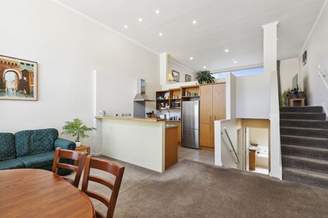 Photo of property in 13/15 Roxburgh Street, Mount Victoria, Wellington, 6011