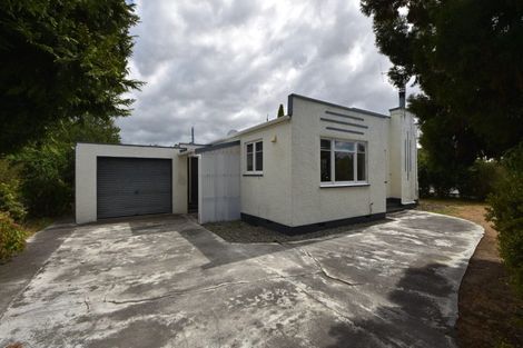 Photo of property in 229 High Street North, Carterton, 5713