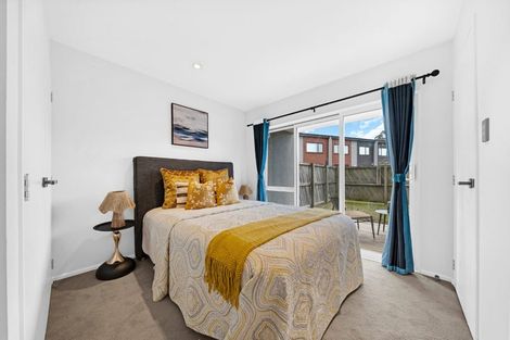 Photo of property in 21 Meritage Lane, Te Atatu South, Auckland, 0610