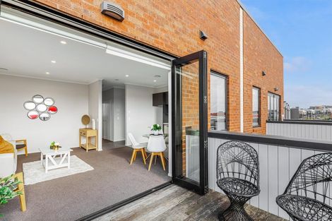 Photo of property in 6/17 Uku Lane, Hobsonville, Auckland, 0616