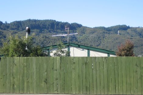Photo of property in 149b George Street, Stokes Valley, Lower Hutt, 5019