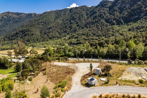 Photo of property in 17 Peregrine Falcon Road, Mount Creighton, Queenstown, 9371