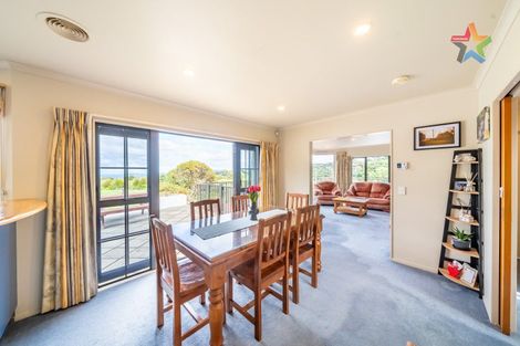 Photo of property in 9 Oceanview Terrace, Tirohanga, Lower Hutt, 5010
