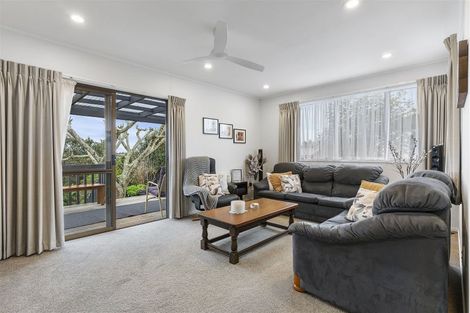 Photo of property in 41 Marendellas Drive, Bucklands Beach, Auckland, 2014