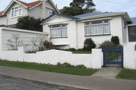 Photo of property in 25 Firth Terrace, Karori, Wellington, 6012
