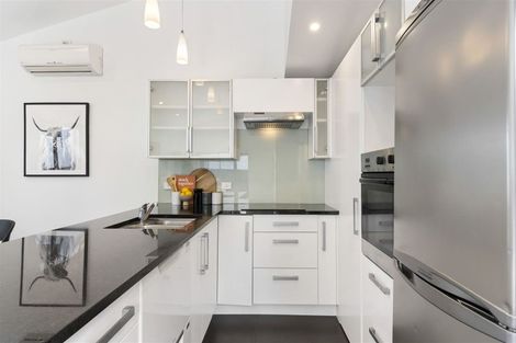 Photo of property in 32a Matipo Road, Mairangi Bay, Auckland, 0630