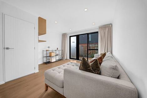 Photo of property in 4/29 Normandy Place, Henderson, Auckland, 0610