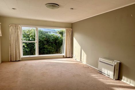 Photo of property in 60 Karamu Crescent, Wainuiomata, Lower Hutt, 5014