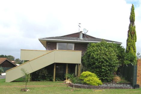 Photo of property in 9 Tatyana Place, Massey, Auckland, 0614