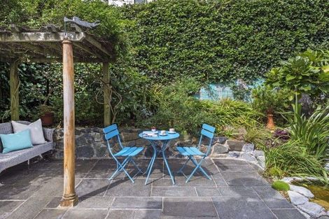 Photo of property in 67 Austin Street, Mount Victoria, Wellington, 6011