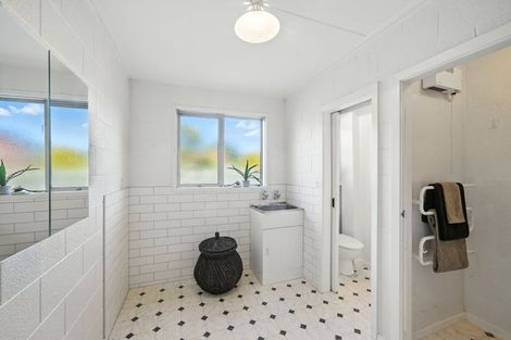 Photo of property in 7 Rosedale Place, Avonhead, Christchurch, 8042