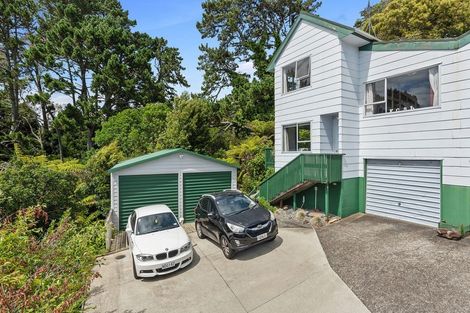 Photo of property in 2/8 Glenvale Place, Totara Vale, Auckland, 0629