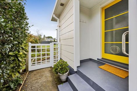 Photo of property in 5 Raleigh Street, Vogeltown, New Plymouth, 4310