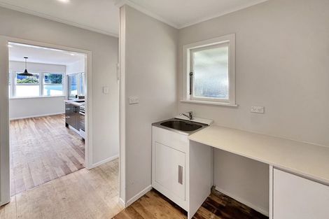 Photo of property in 11 Rowan Terrace, Te Atatu South, Auckland, 0610
