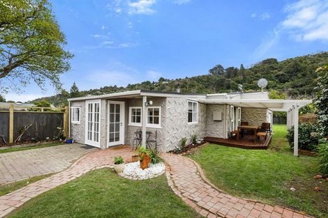 Photo of property in 2 Richard Street, Belmont, Lower Hutt, 5010