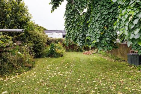 Photo of property in 28-30 Rawhiti Avenue, Palmerston North, 4410